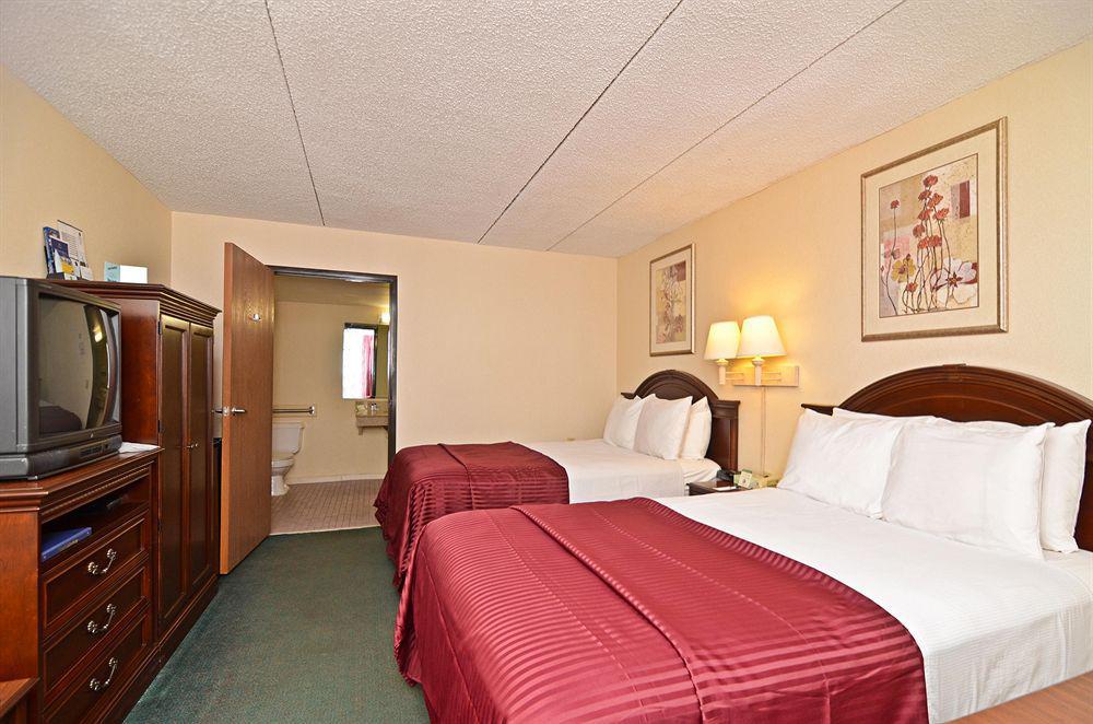 Mho Inn And Suites Monmouth Junction Room photo